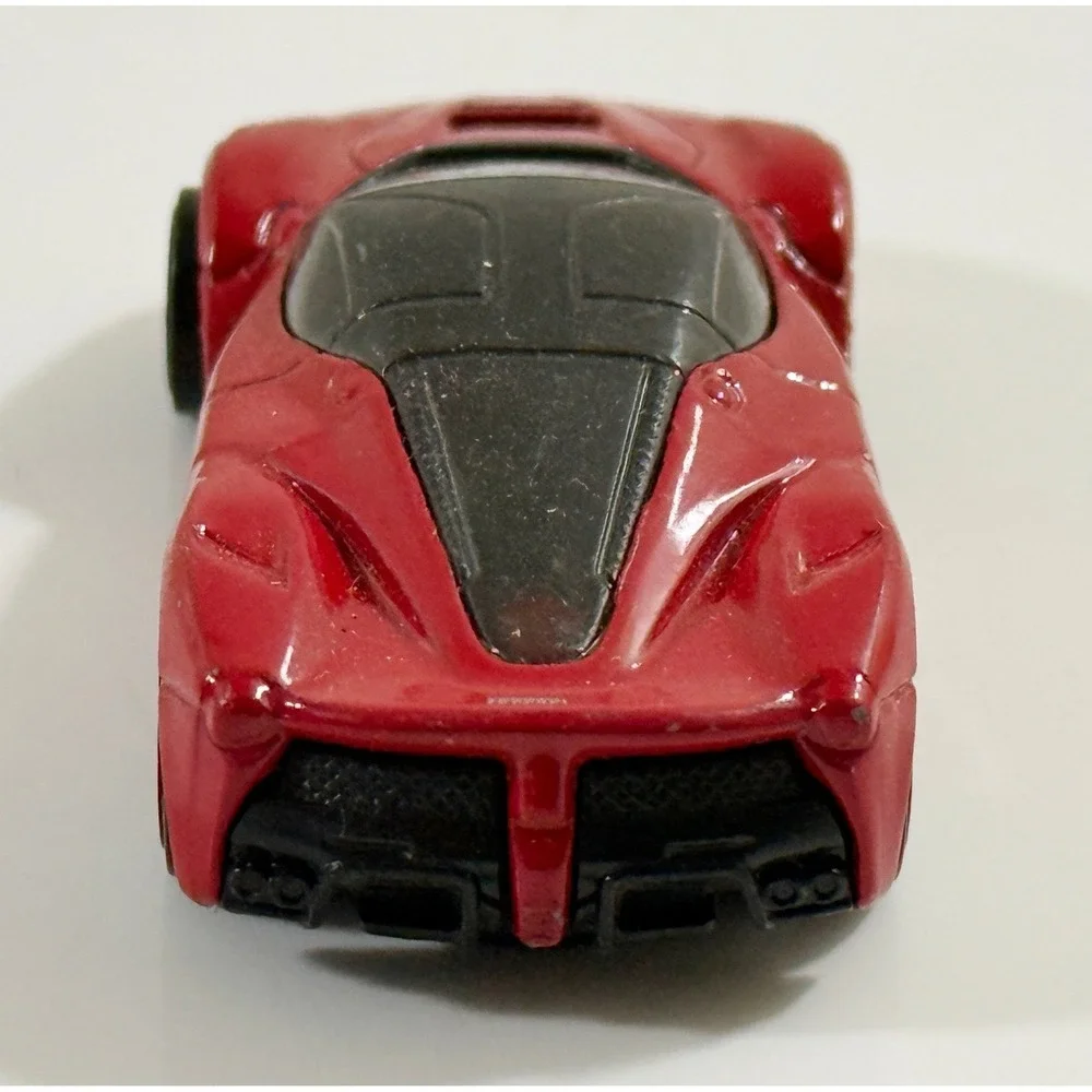Hot Wheels LaFerrari Kids 1:64 Red Die-Cast Toy Car 2013 Mattel